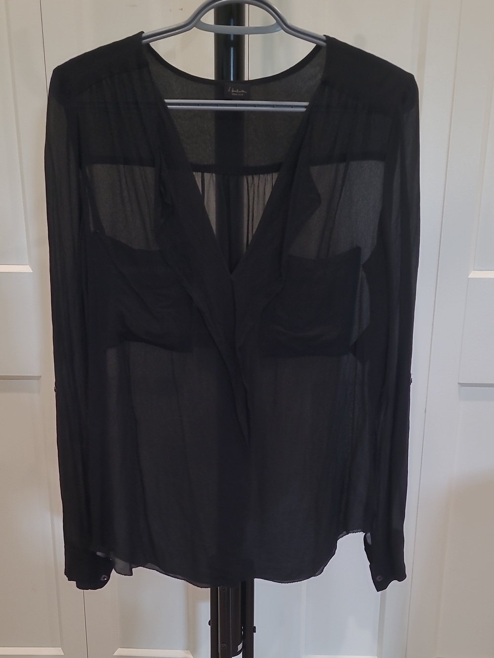 BABATON Black SILK V-Neck Long Sleeve Blouse
